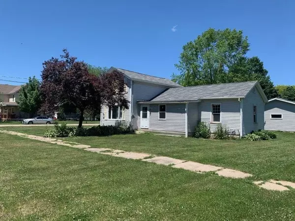 Brodhead, WI 53520,207 8th St