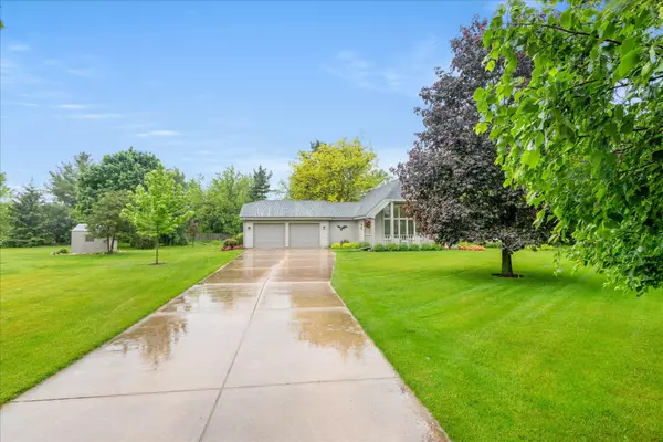 Eagle, WI 53119,W369S9785 Deercrest Ct