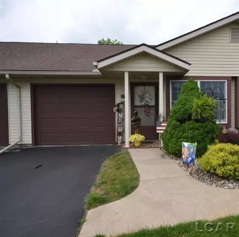 729 CLARK ST., APT. #17, Tecumseh, MI 49286