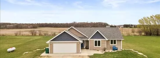 N6589 English Settlement RD, Albany, WI 53502