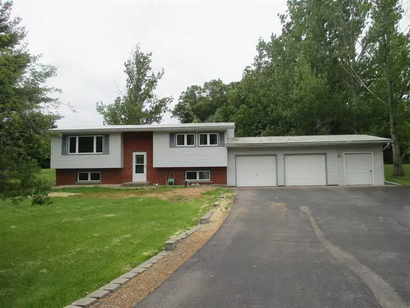 W4859 Kristine Ct, Princeton, WI 54968