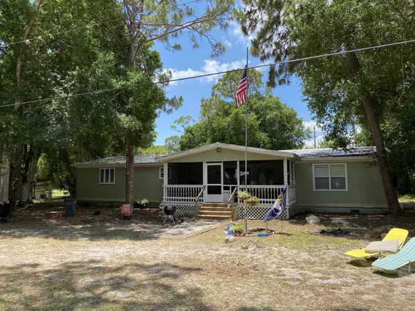 631 SE 35th TER, Okeechobee, FL 34974