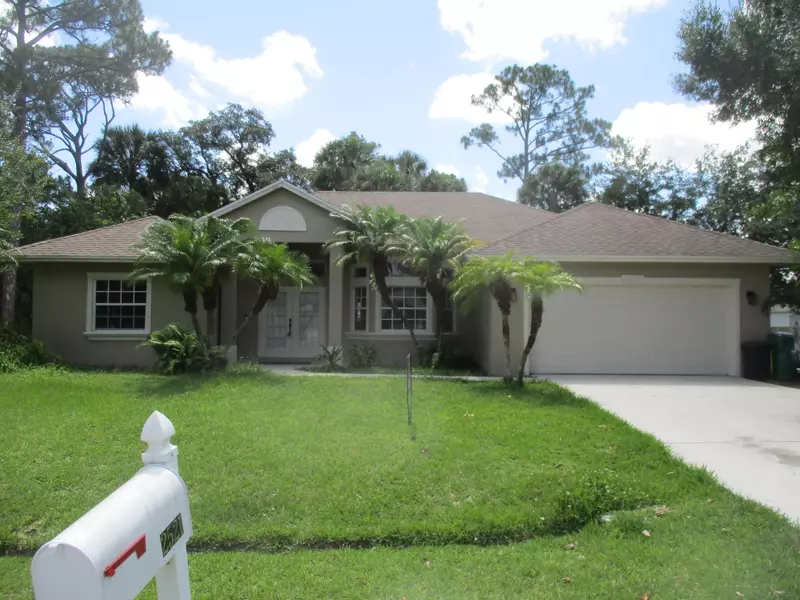 2521 SW Mcdonald ST, Port Saint Lucie, FL 34953