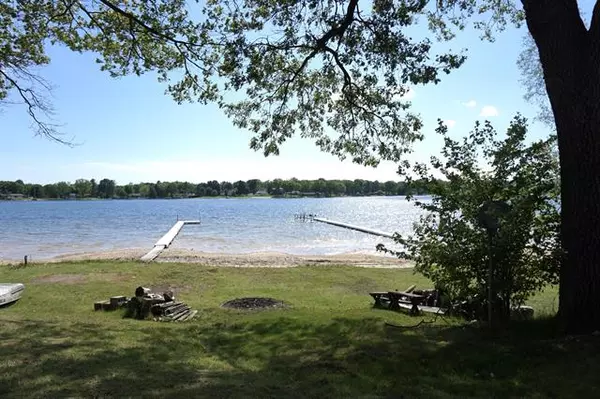 Twin Lake, MI 49457,2993 Lakeshore Road