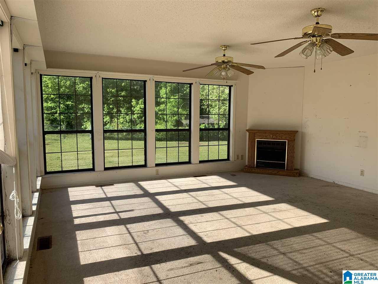 Hanceville, AL 35077,1003 PINE ST NE