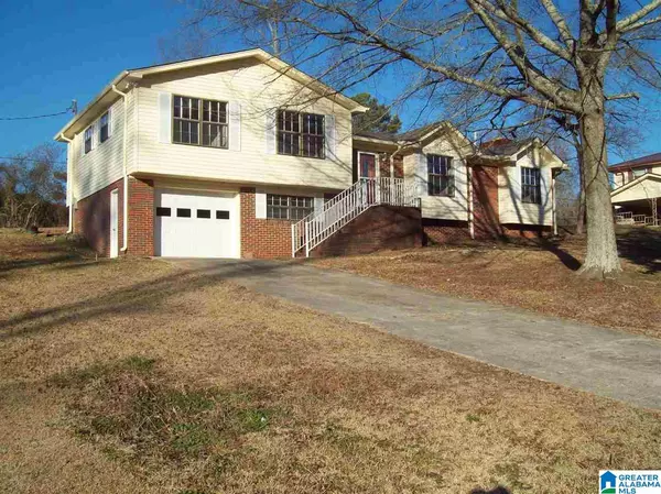 568 CO RD 602, Hanceville, AL 35077