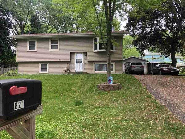 821 Ziegler Rd, Madison, WI 53714