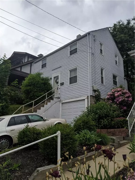 Pittsburgh, PA 15204,1316 Merryfield St