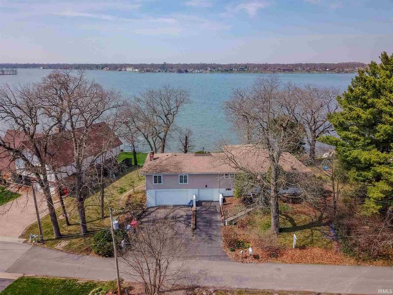 13616 Cedar Street, Cedar Lake, IN 46303-9672