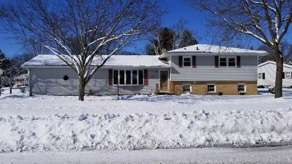 Sun Prairie, WI 53590,1102 Knorr St