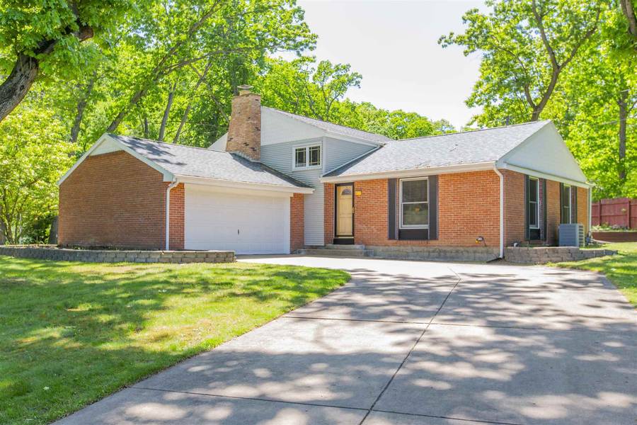 50515 Fernwood Court, South Bend, IN 46628