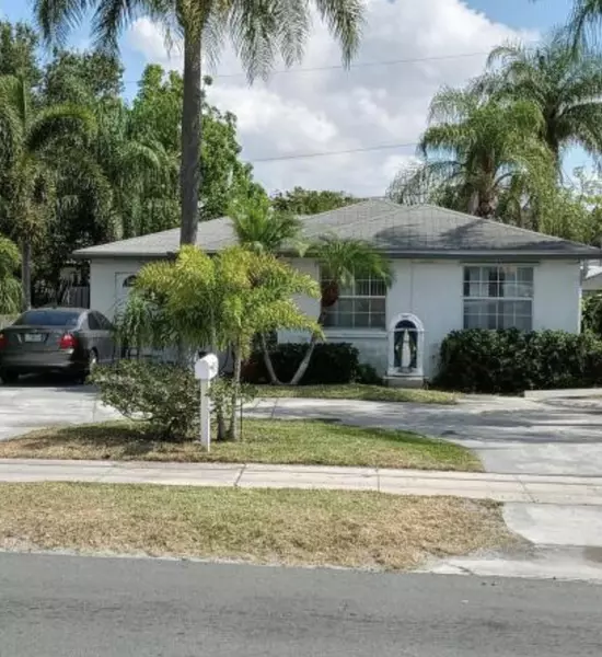 609 SW 10th ST, Delray Beach, FL 33444