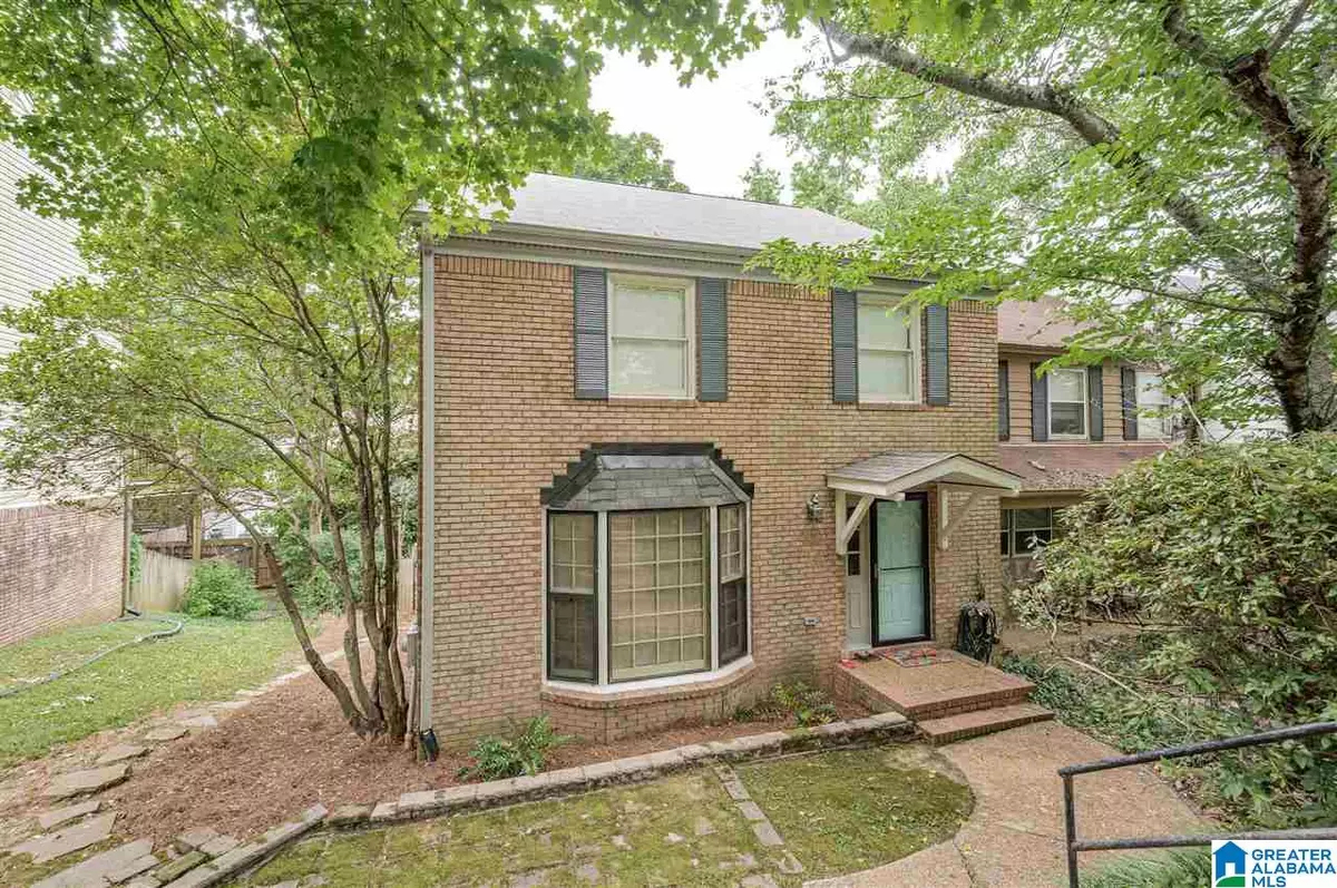 Vestavia Hills, AL 35243,3880 OVERTON MANOR TRAIL