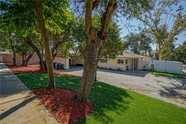 636 W Arrow HWY, Claremont, CA 91711