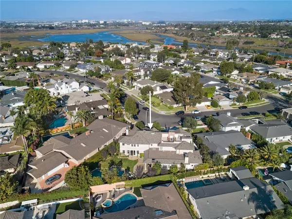 Newport Beach, CA 92660,1921 Windward LN