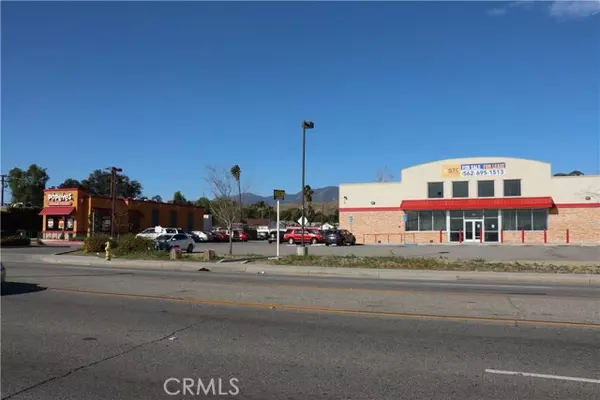 San Bernardino, CA 92405,1054 W Highland AVE