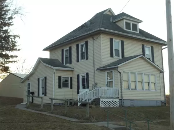 Kendall, WI 54638,220 W HALL ST