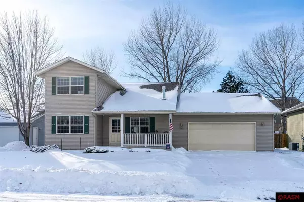 2015 Bunker Lane, St. Peter, MN 56082