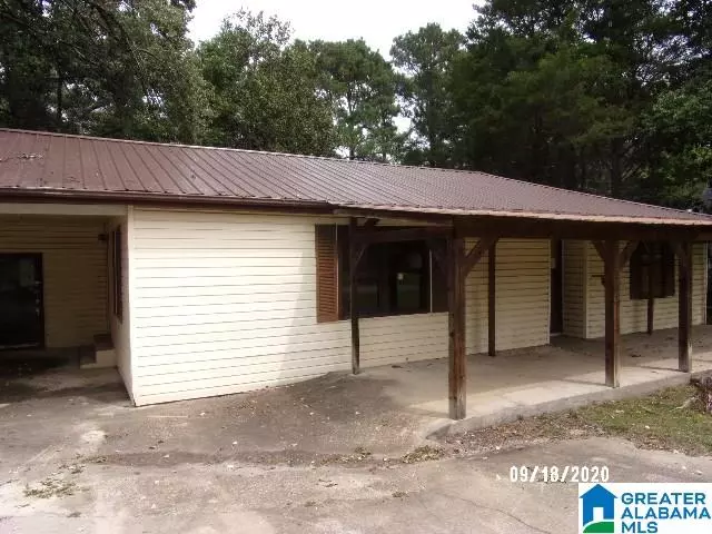 1118 HICKORY ST, West Blocton, AL 35184