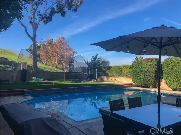 25541 El Capitan, Laguna Hills, CA 92653