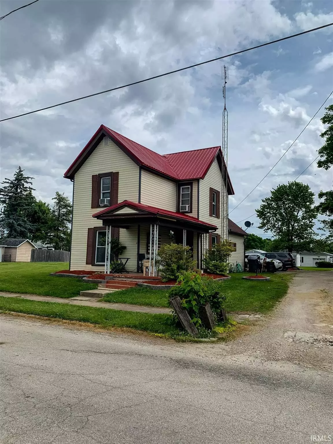 Farmland, IN 47340,408 N Plum Street