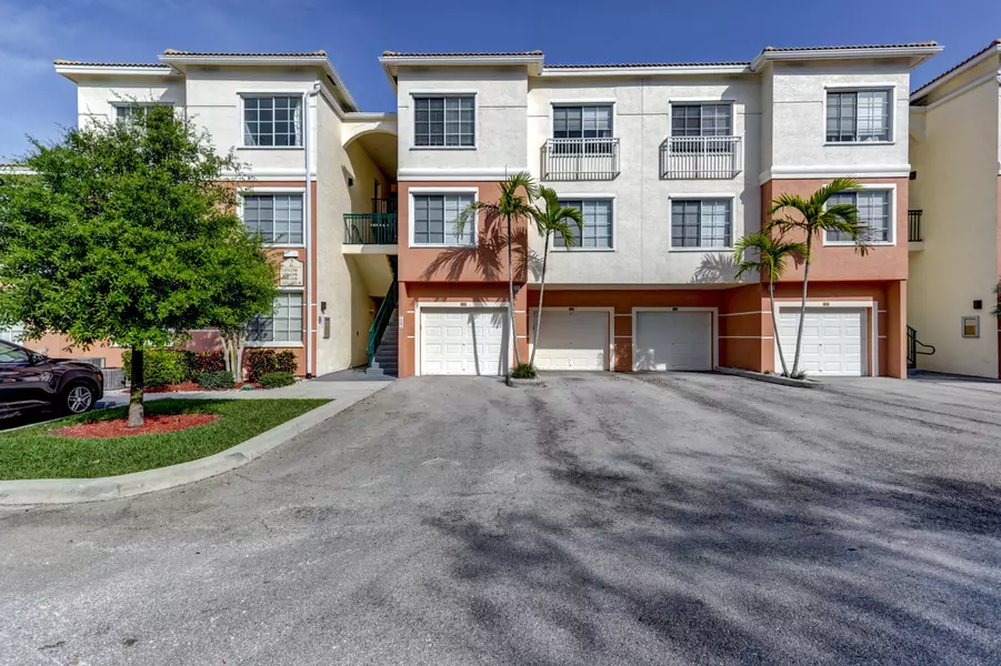 2304 E Myrtlewood CIR 2304, Palm Beach Gardens, FL 33418