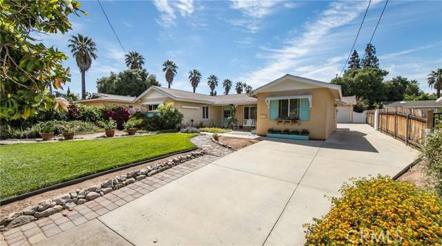 Redlands, CA 92373,1011 Chestnut AVE