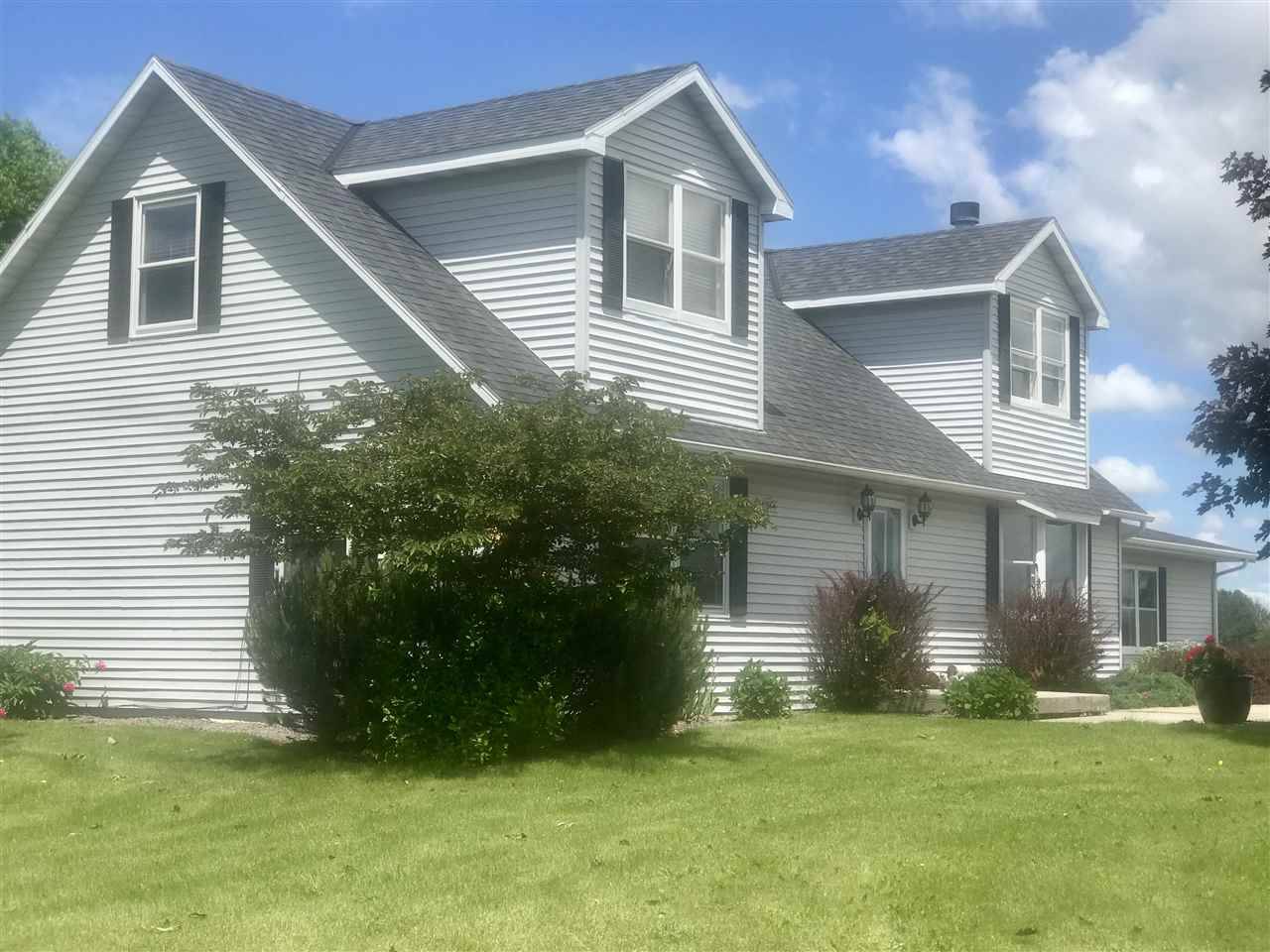 Oconomowoc, WI 53066,W335N8611 Stone Bank Rd