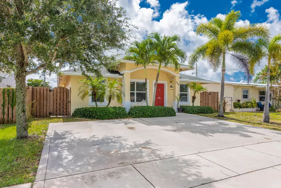 348 Martin AVE, Greenacres, FL 33463