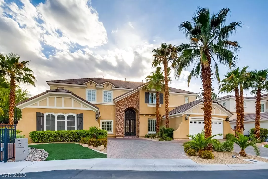 Las Vegas, NV 89117,1711 Songlight Court