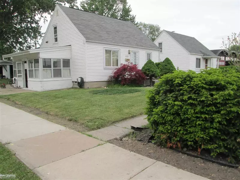 21727 Finlan, Saint Clair Shores, MI 48080