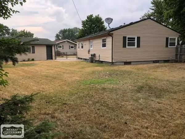 Shelby Twp, MI 48317,49861 CAROLEE ST