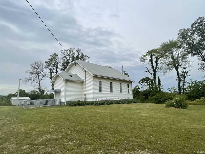 12077 Bridgeport Road, Bridgeport, IL 62417