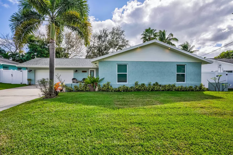 2594 Marcinski RD, Jupiter, FL 33477