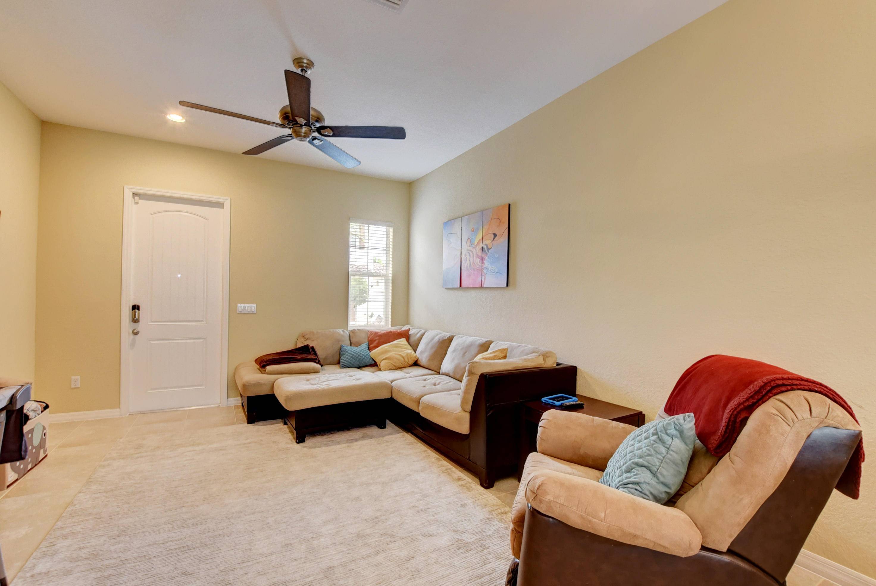 Boynton Beach, FL 33435,473 Graham PL