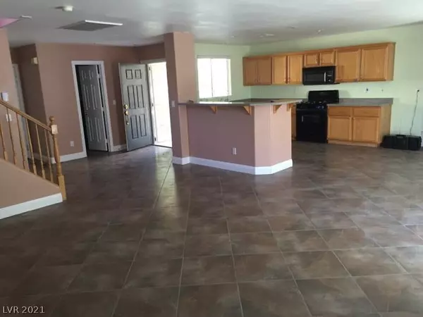 Las Vegas, NV 89143,7805 Falling Pines Place