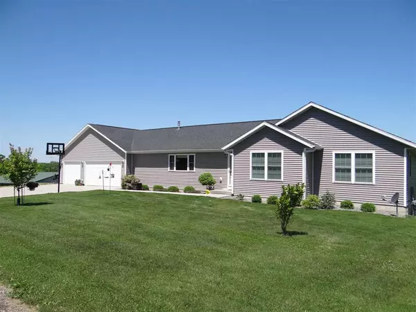 38859 VELVET LN, Prairie Du Chien, WI 53821