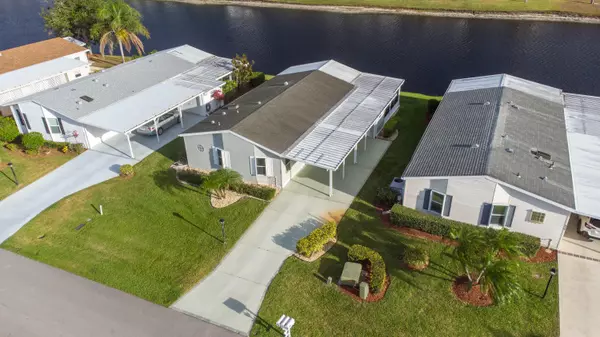 Port Saint Lucie, FL 34952,8117 Meadowlark LN