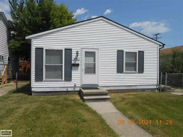 20943 WOODWARD ST, Clinton Township, MI 48035