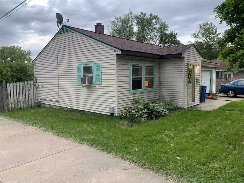 215 Hitchcock St, Baraboo, WI 53913