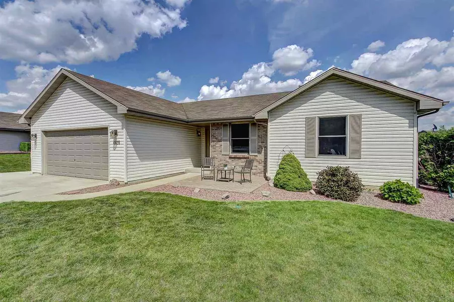 4426 White Oak Dr, Janesville, WI 53546