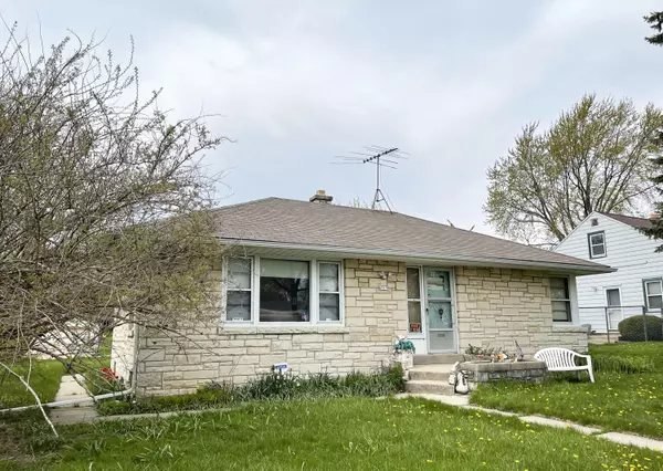 4717 N 70th, Milwaukee, WI 53218