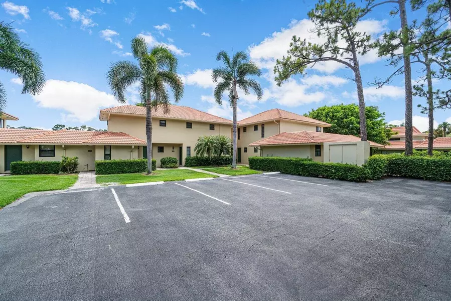 4150 Kittiwake CT, Boynton Beach, FL 33436