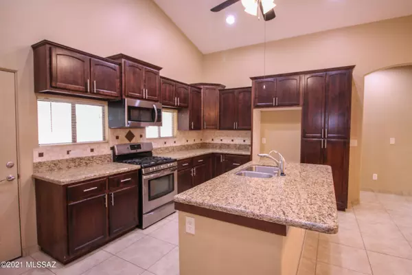 Oro Valley, AZ 85737,590 W Kidd Place