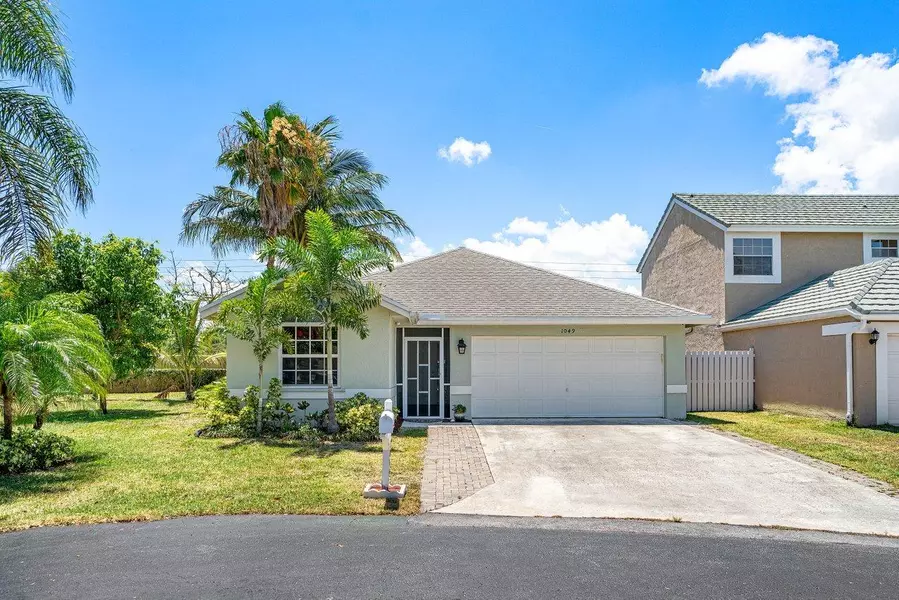 1049 W Fairfax CIR, Boynton Beach, FL 33436