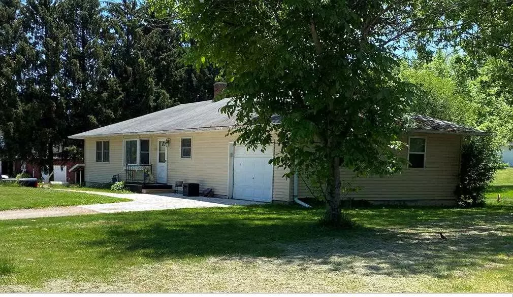 W7809 County Road V, Lake Mills, WI 53551