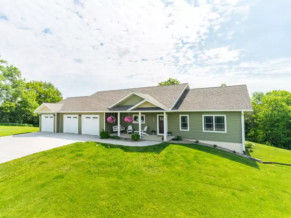 N1590 Deer Ct, Bergen, WI 54658