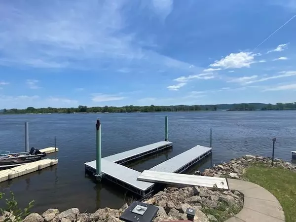 Brownsville, MN 55919,283 Harbor Lights DR