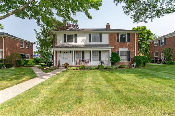 Grosse Pointe, MI 48230,634 CADIEUX RD