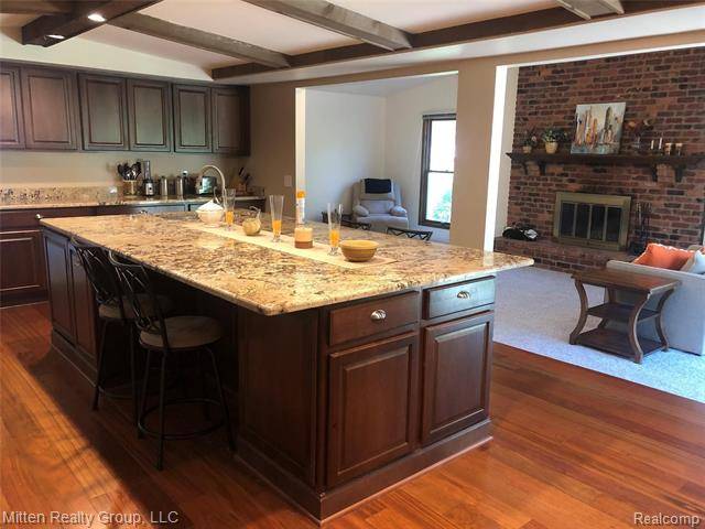 Rochester Hills, MI 48306,2500 TOWER HILL LN